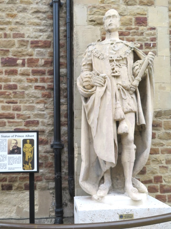 Hastings - Prince Albert Statue