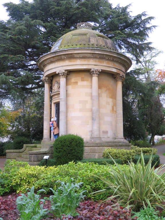 Royal Leamington Spa - Jephson Memorial