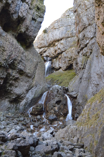 Waterfall, Gordale Beck, Gordale Scar