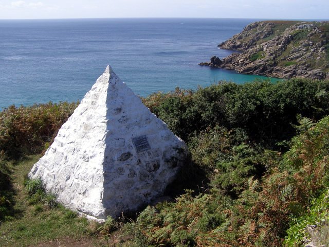 Monument to the cable laid to Brest in 1880, near Porthcurno