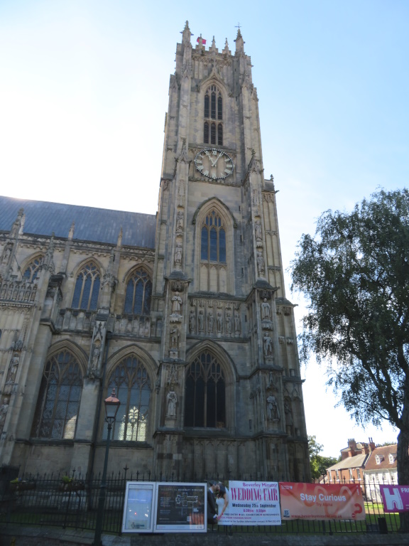 Beverley Minster - EXT. DAY