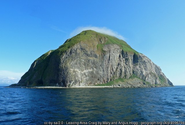 Leaving Ailsa Craig