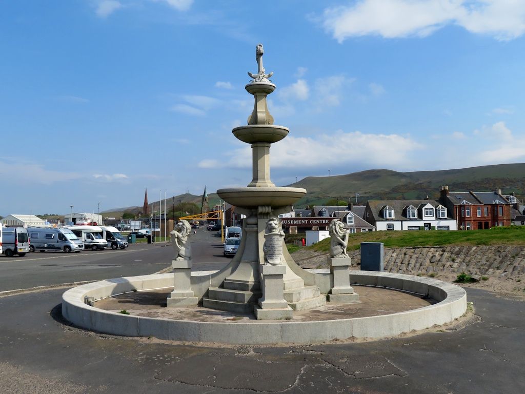 Girvan - Memorial Fountain