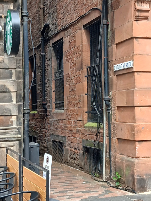 Perth - Cutlog Vennel