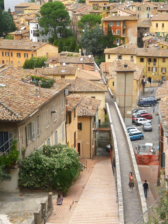 Perugia - Via dell'Acquedotto