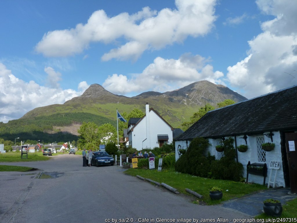 Cafe in Glencoe village