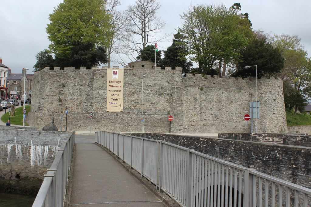 Southern wall of Cardigan Castle