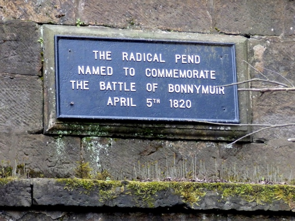 Bonnybridge - Plaque above the 'Pend'